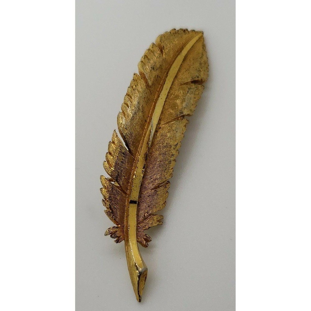 Vintage‎ gold tone signed Mamselle feather brooch pin